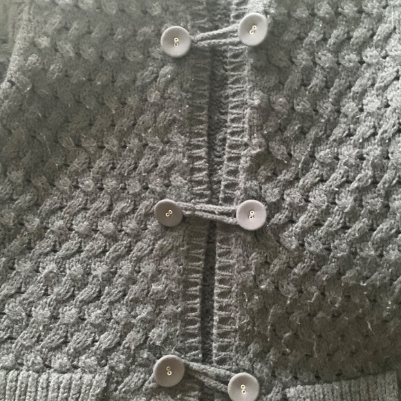 Kenar cardigan, size small, black color, with 3 chic buttons - Picture 4 of 7
